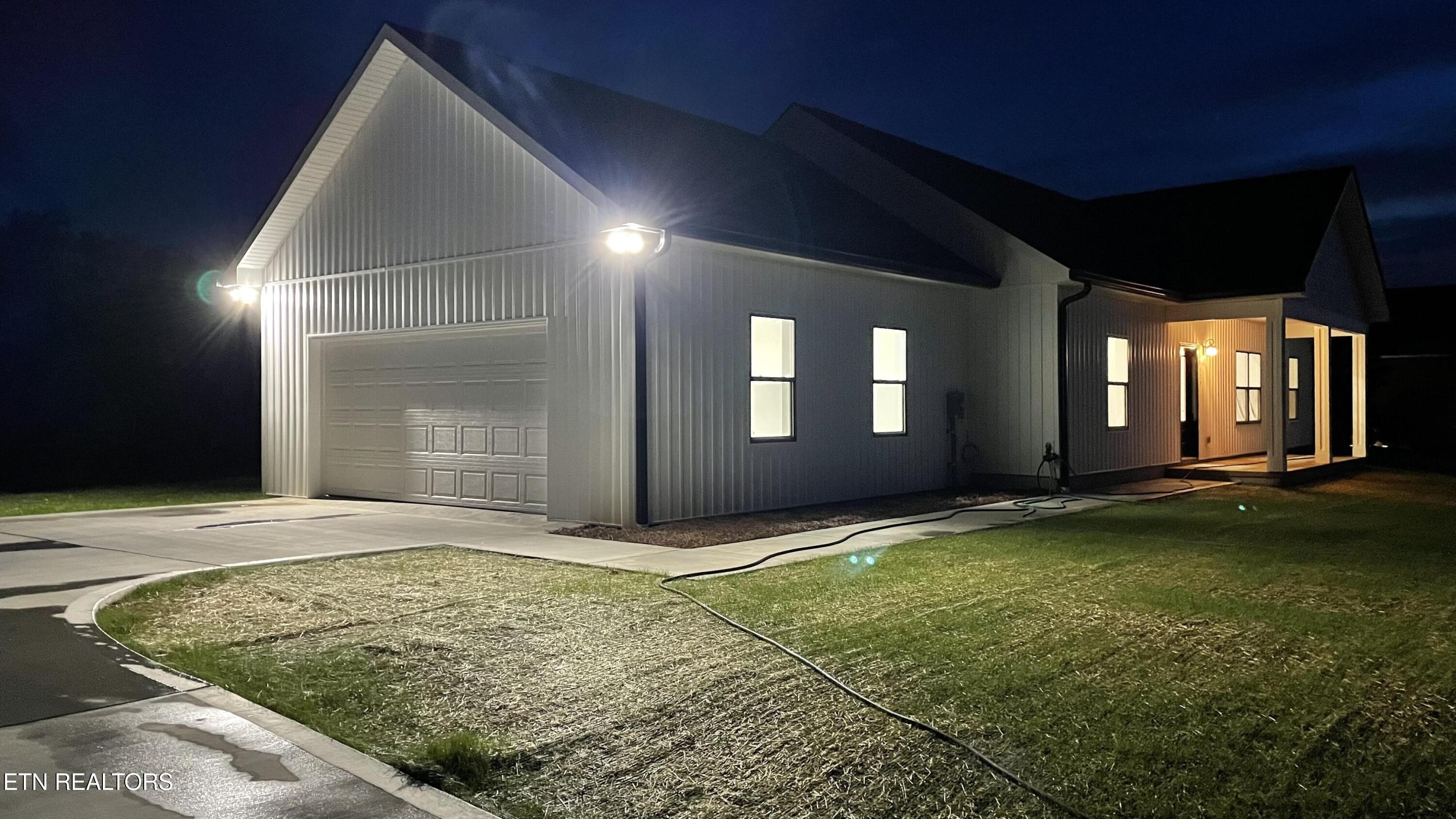 679 Privet Drive Dandridge, TN 37725 - Photo 33 of 34 33_beyc6a092167c8b7a