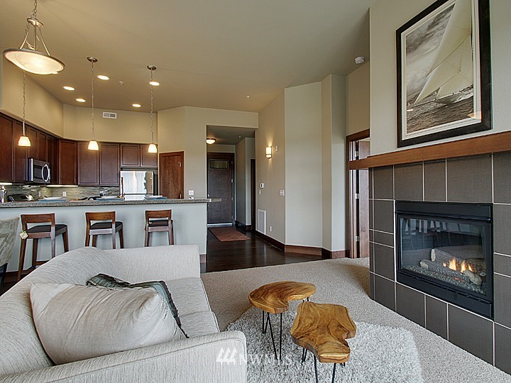 4005 Northeast 3rd Place, Unit H Renton, WA 98056 - Photo 8 of 13