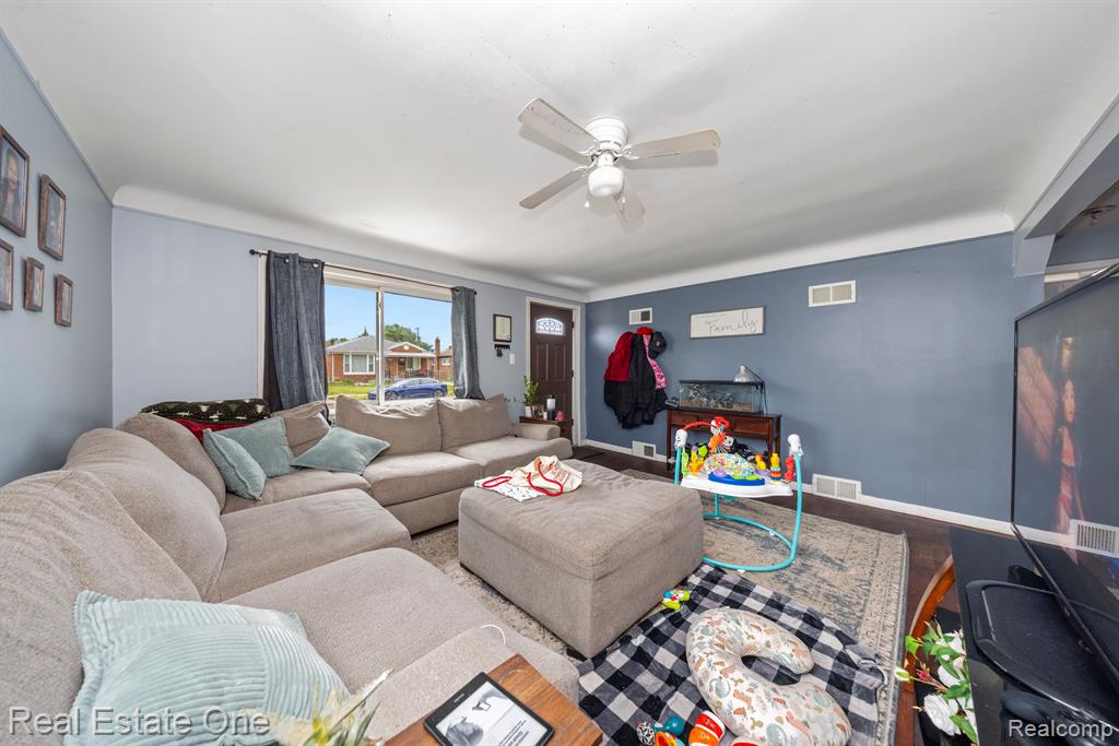 8251 State Park Center Line, MI 48015 - Photo 6 of 24 Gallery Image 6