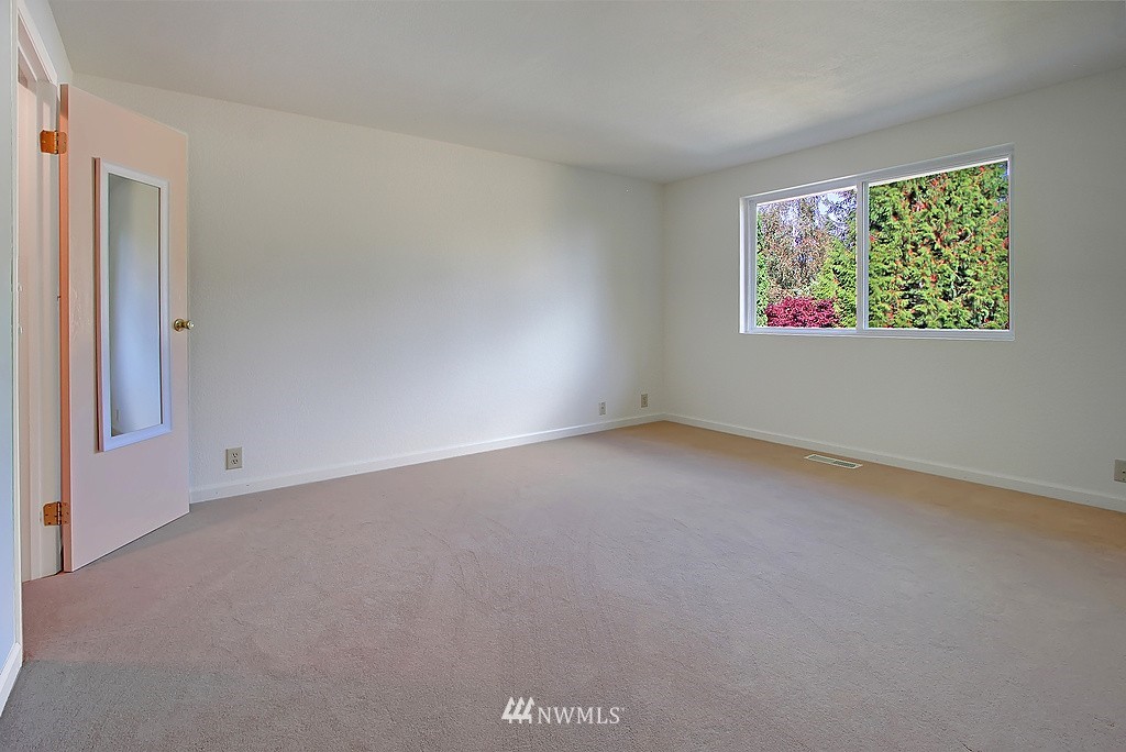 2603 173rd Place Southeast Bothell, WA 98012 - Photo 9 of 13 Gallery Image 9
