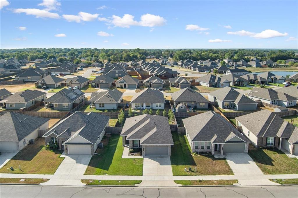 4029 Centerfire Road Waco, TX 76705 - Photo 2 of 24 Gallery Image 2
