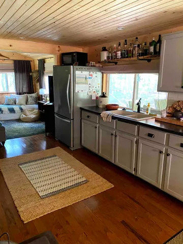 $370,000 | 7129 Evergreen Lane, Fennville, MI 49408