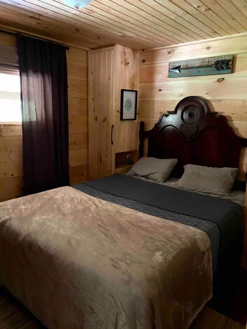 $370,000 | 7129 Evergreen Lane, Fennville, MI 49408