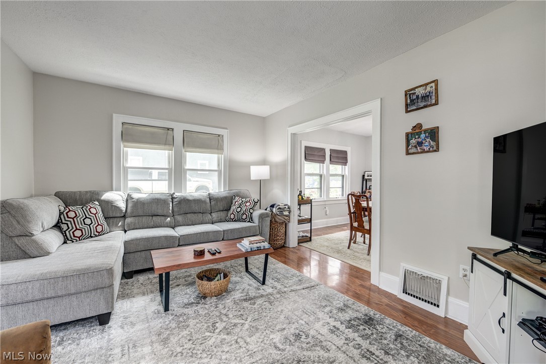 3700 Baird Road Stow, OH 44224 - Photo 4 of 43 Gallery Image 4