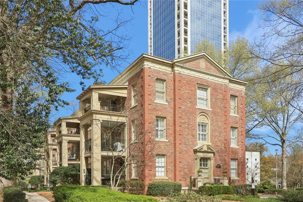 2814 Peachtree Road Northwest, Unit 10 Atlanta, GA 30305 - Photo 2 of 25