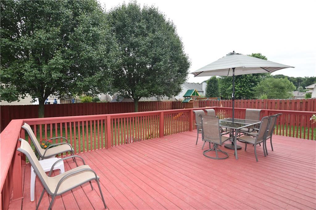 6094 Prairie Stream Way Columbus, IN 47203 - Photo 16 of 22 Gallery Image 16