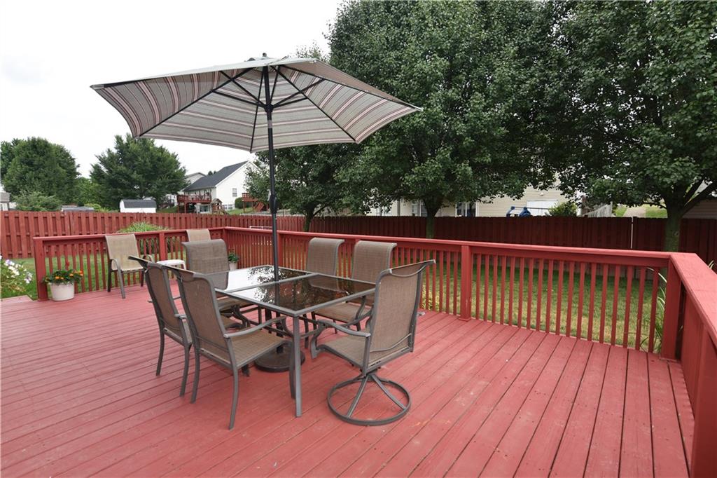 6094 Prairie Stream Way Columbus, IN 47203 - Photo 18 of 22 Gallery Image 18