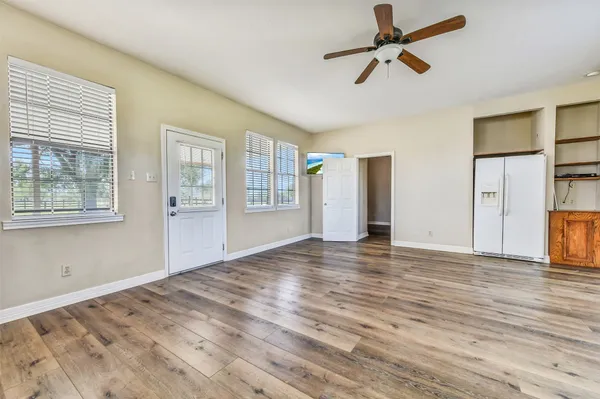 $550,000 | 3358 County Road 172, Alvin, TX 77511