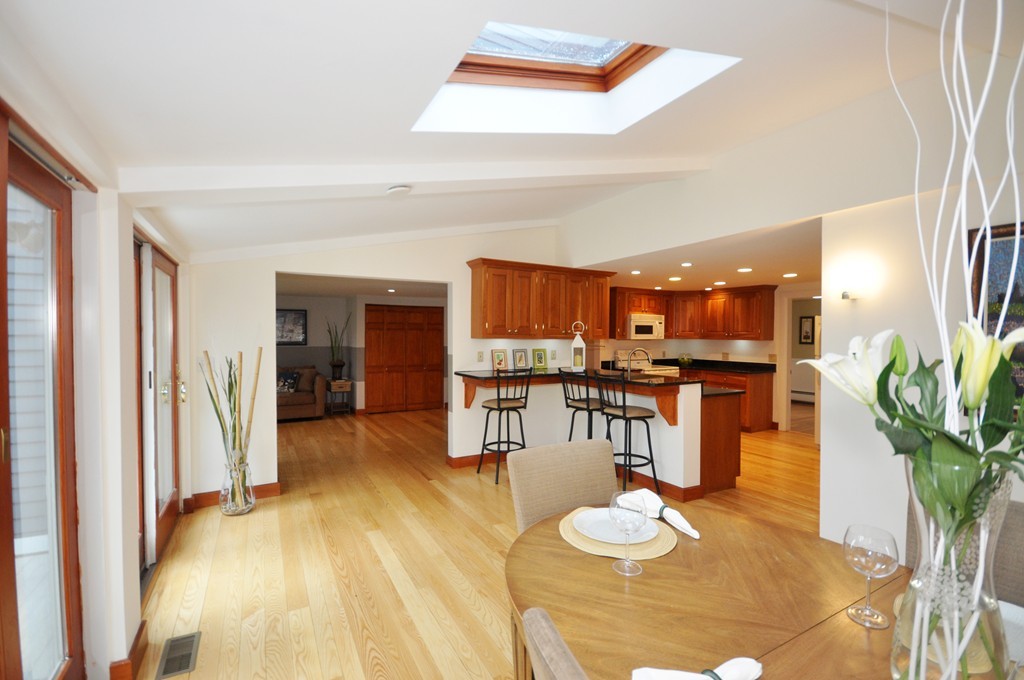 6 Mohegan Road Acton, MA 01720 - Photo 8 of 27 Gallery Image 8