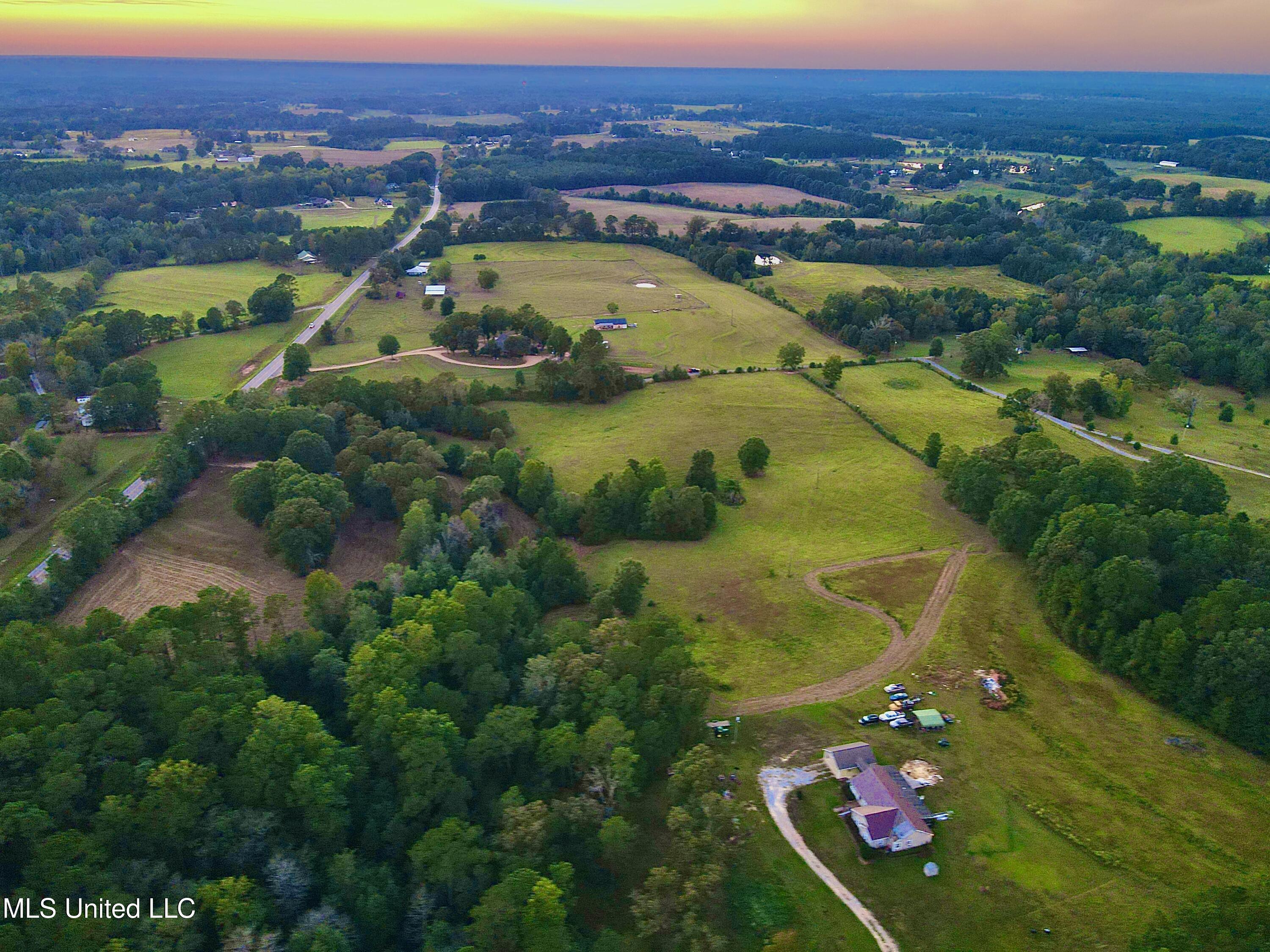 322 Highway 42 Sumrall, MS 39482 - Photo 12 of 22 Photo Oct 13 2025, 6 33 46 PM
