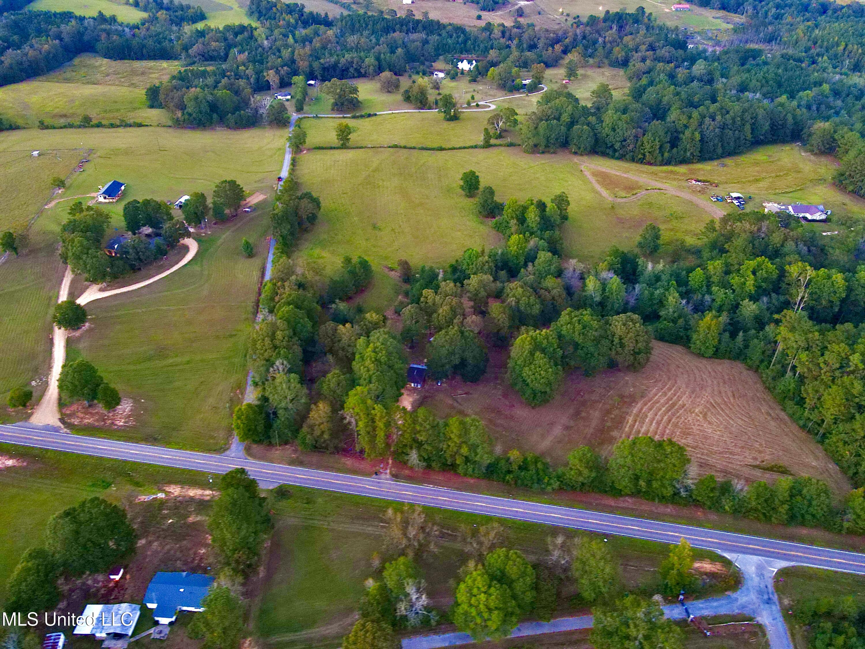 322 Highway 42 Sumrall, MS 39482 - Photo 14 of 22 Photo Oct 13 2025, 6 34 46 PM