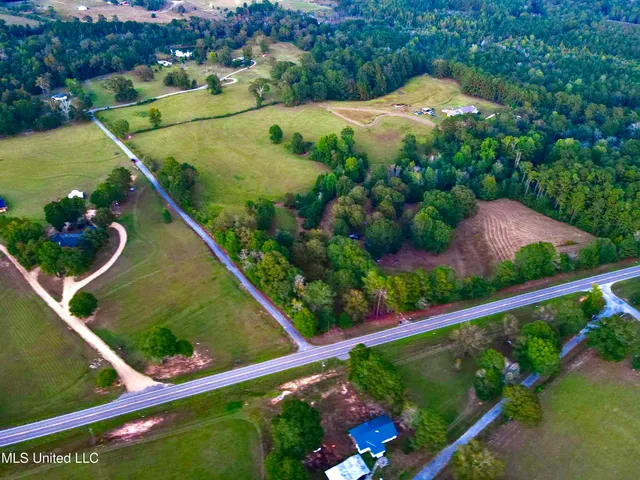 $247,500 | 322 Highway 42, Sumrall, MS 39482