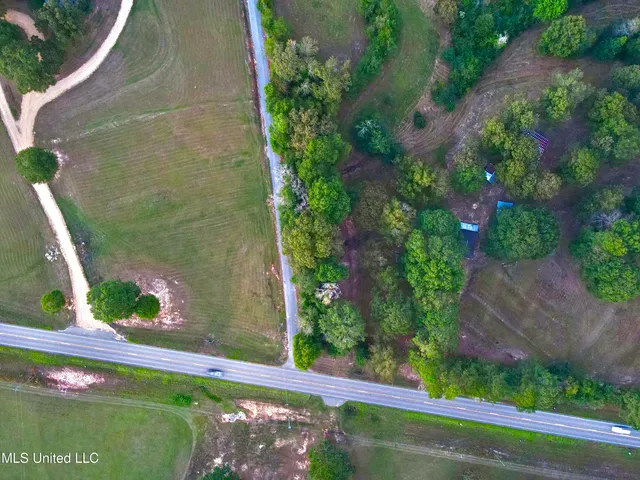 $247,500 | 322 Highway 42, Sumrall, MS 39482