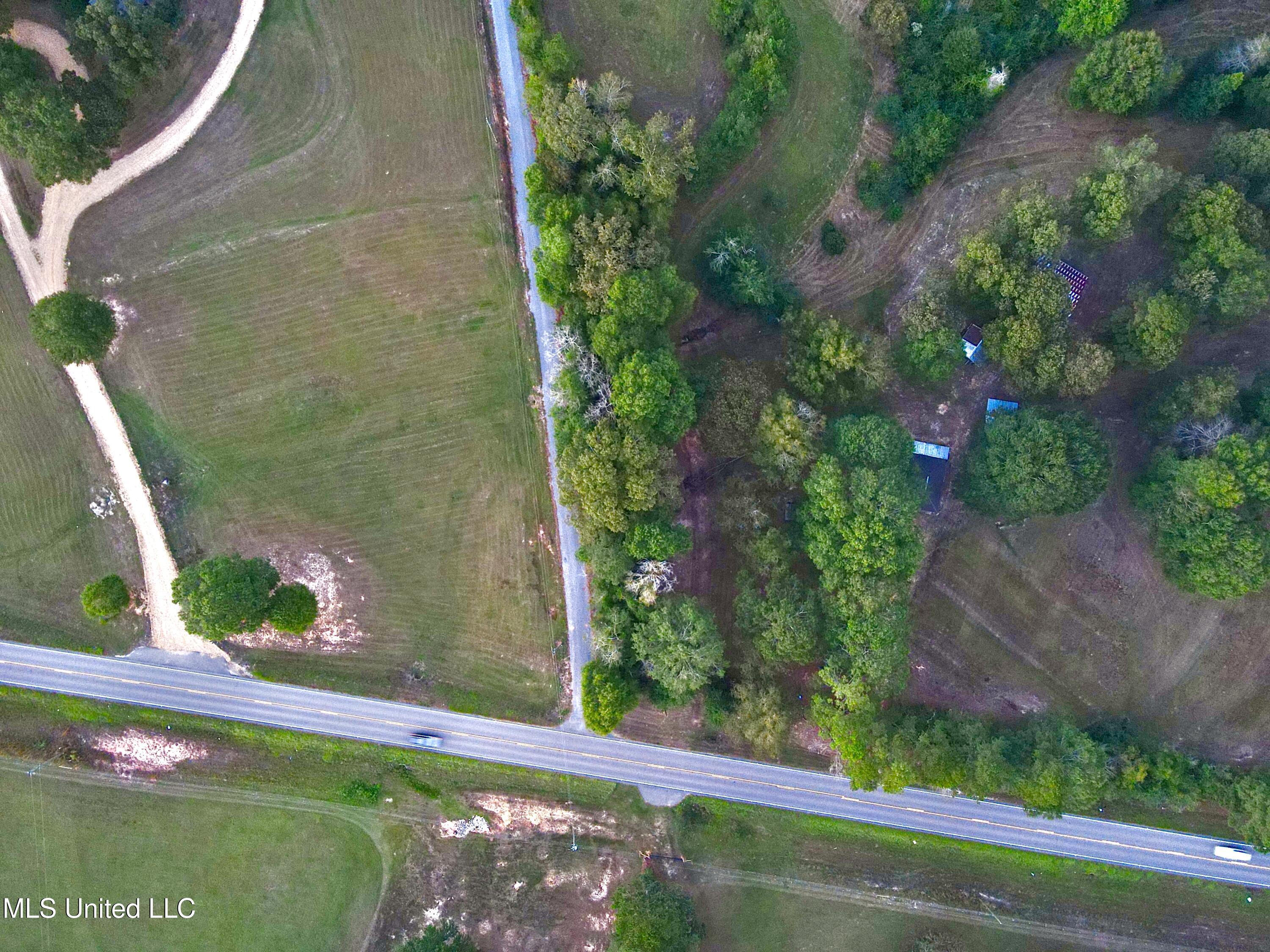 322 Highway 42 Sumrall, MS 39482 - Photo 16 of 22 Photo Oct 13 2025, 6 35 26 PM