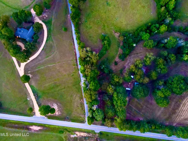 $247,500 | 322 Highway 42, Sumrall, MS 39482