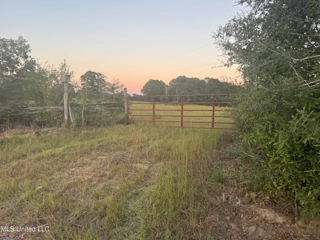 $247,500 | 322 Highway 42, Sumrall, MS 39482