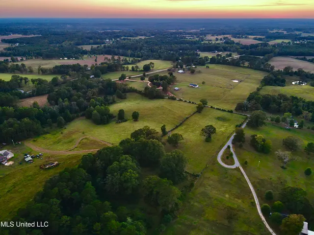 $247,500 | 322 Highway 42, Sumrall, MS 39482