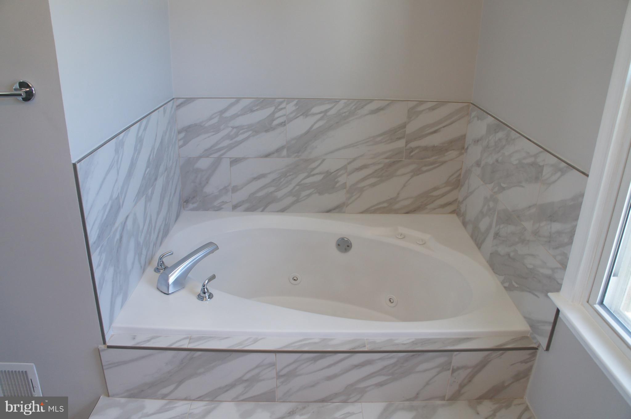 4902 Rio Lane Clinton, MD 20735 - Photo 13 of 22 Bath (Master)