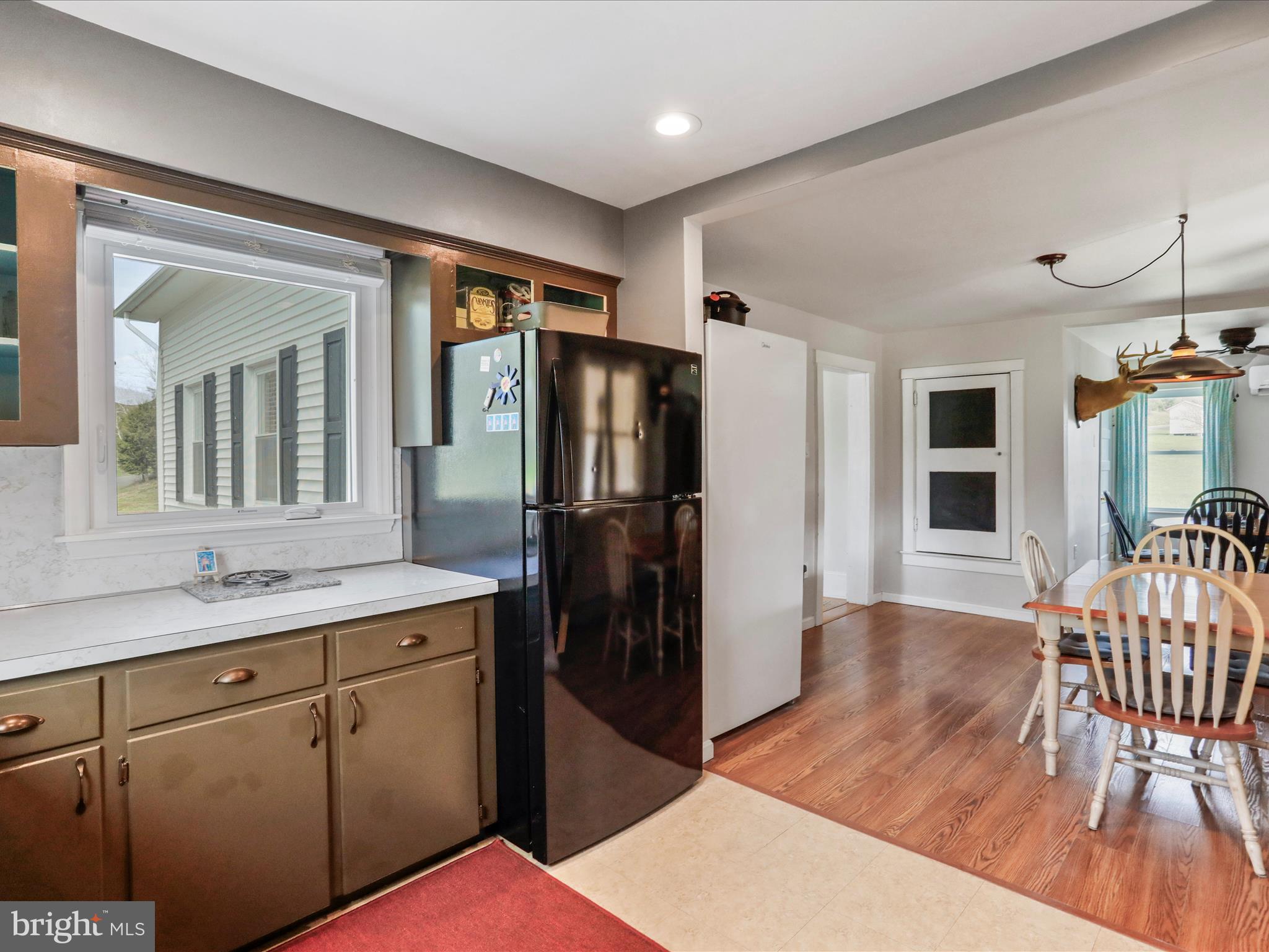 8610 Fort Valley Road Fort Valley, VA 22652 - Photo 21 of 61 kitchen