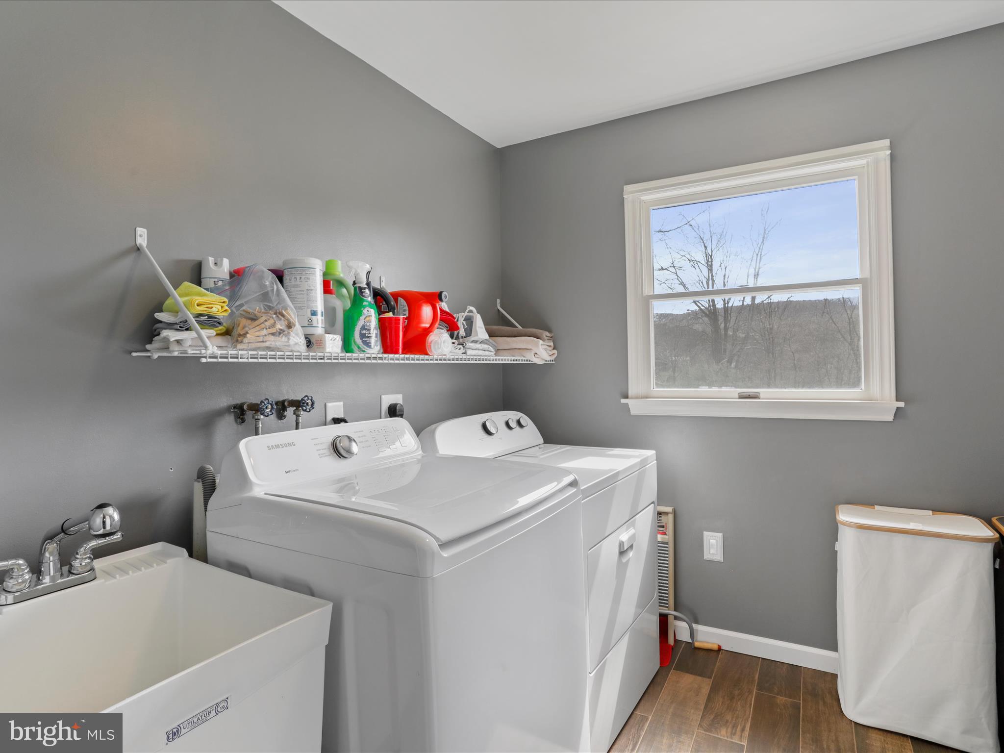 8610 Fort Valley Road Fort Valley, VA 22652 - Photo 30 of 61 a utility room with dryer and washer