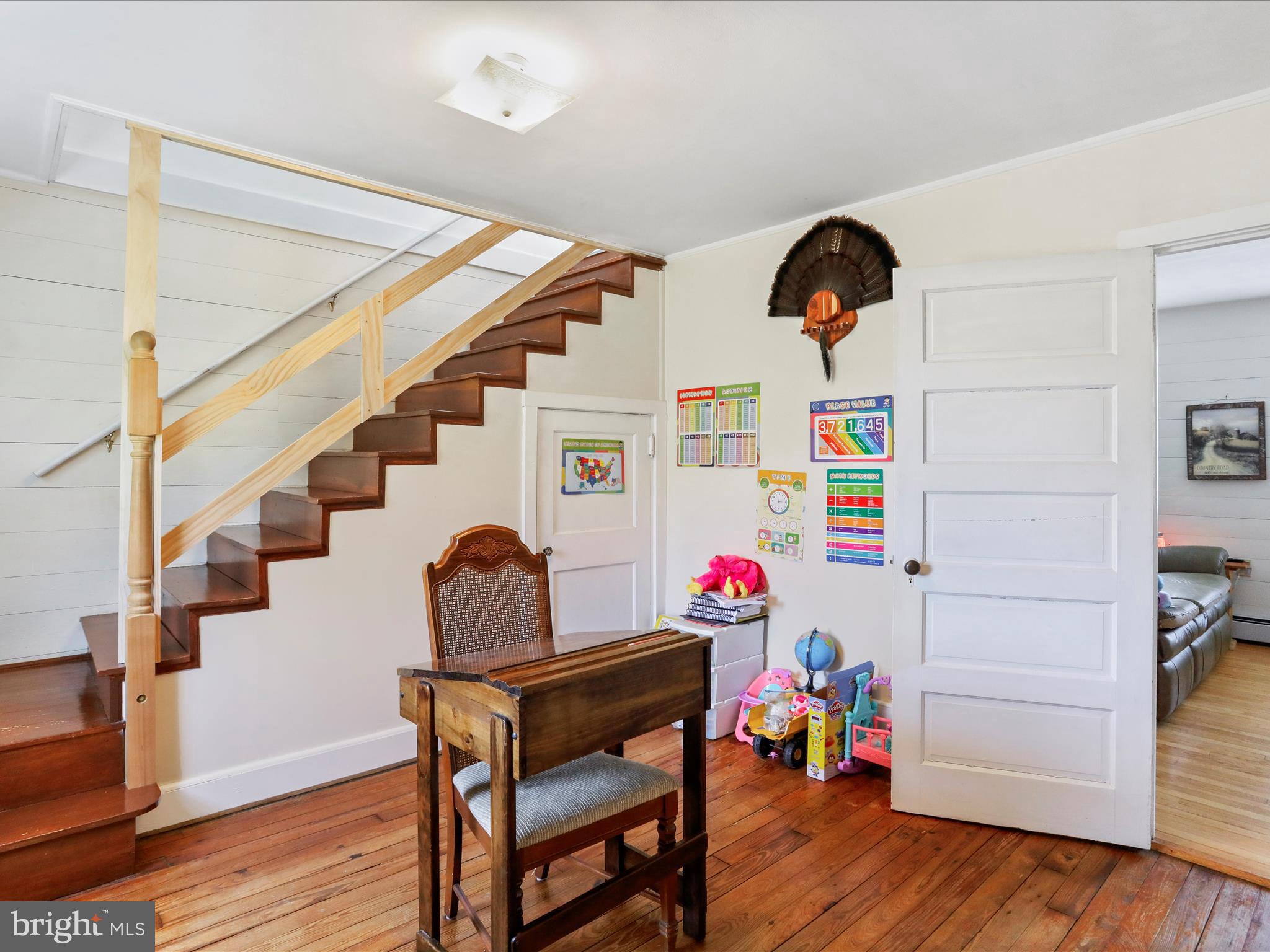 8610 Fort Valley Road Fort Valley, VA 22652 - Photo 38 of 61 a view of entryway with wooden floor