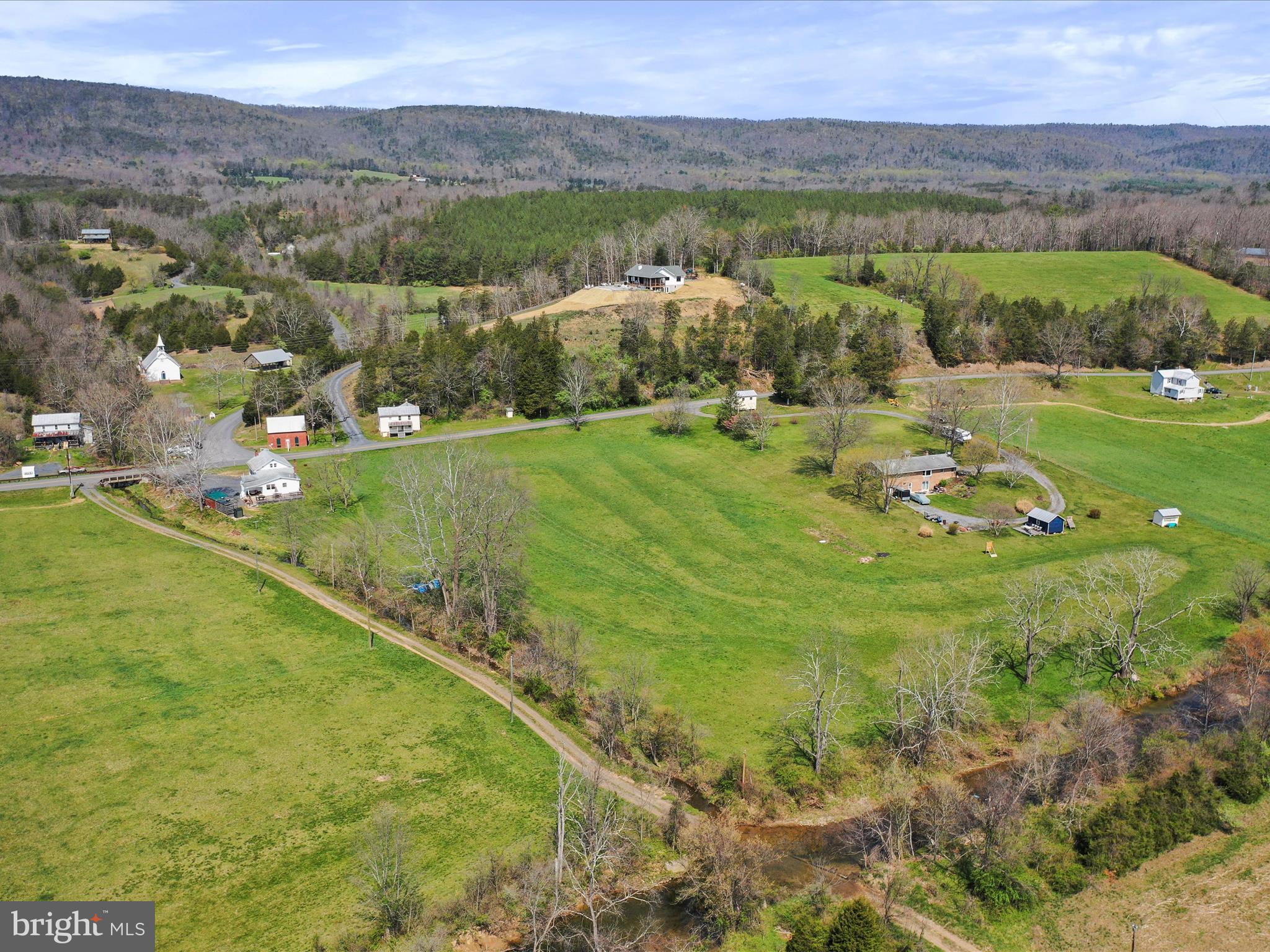 8610 Fort Valley Road Fort Valley, VA 22652 - Photo 57 of 61 a view of a town with mountains in the background
