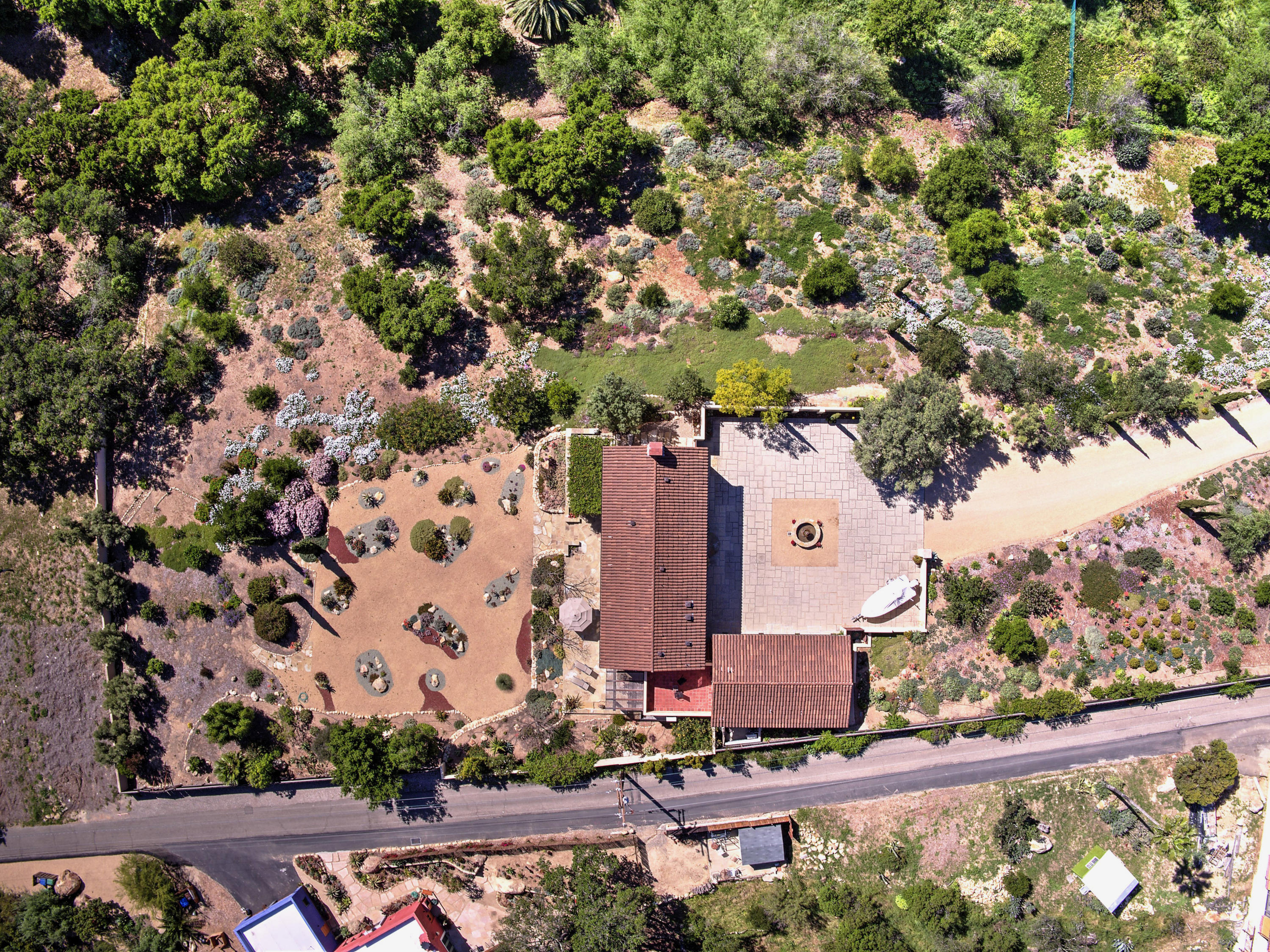 860 Coyote Road Santa Barbara, CA 93108 - Photo 8 of 47 007