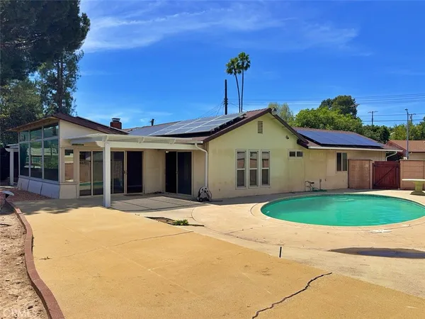 $999,999 | 8811 Riderwood Drive, Sunland, CA 91040
