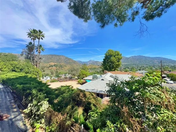 $999,999 | 8811 Riderwood Drive, Sunland, CA 91040