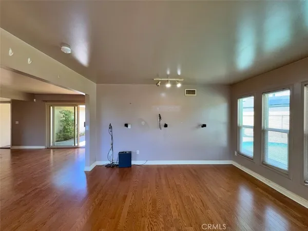 $999,999 | 8811 Riderwood Drive, Sunland, CA 91040