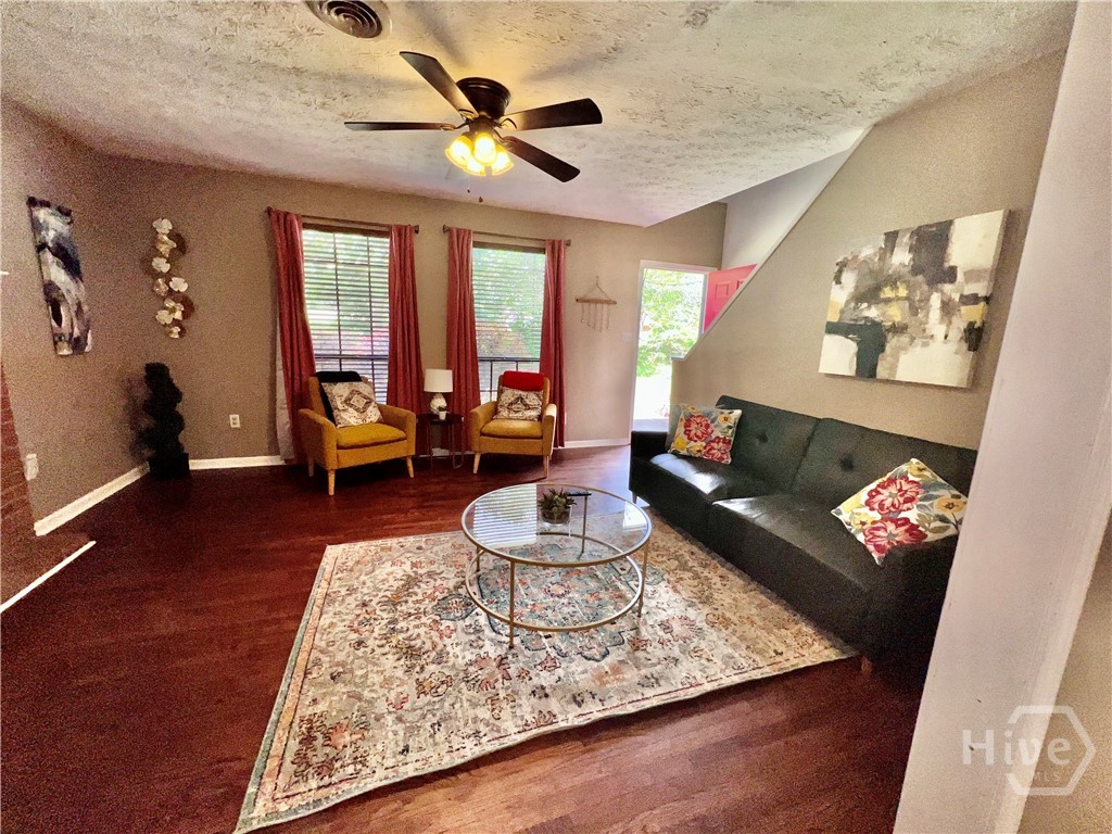 256 Cherokee Ridge Athens, GA 30606 - Photo 8 of 40 Living Room