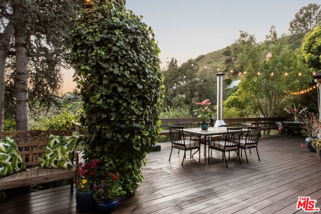 6464 Bryn Mawr Drive Los Angeles, CA 90068 - Photo 17 of 23