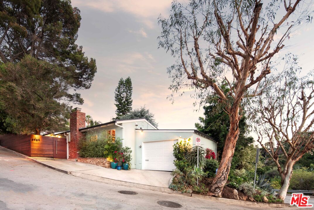 6464 Bryn Mawr Drive Los Angeles, CA 90068 - Photo 23 of 23