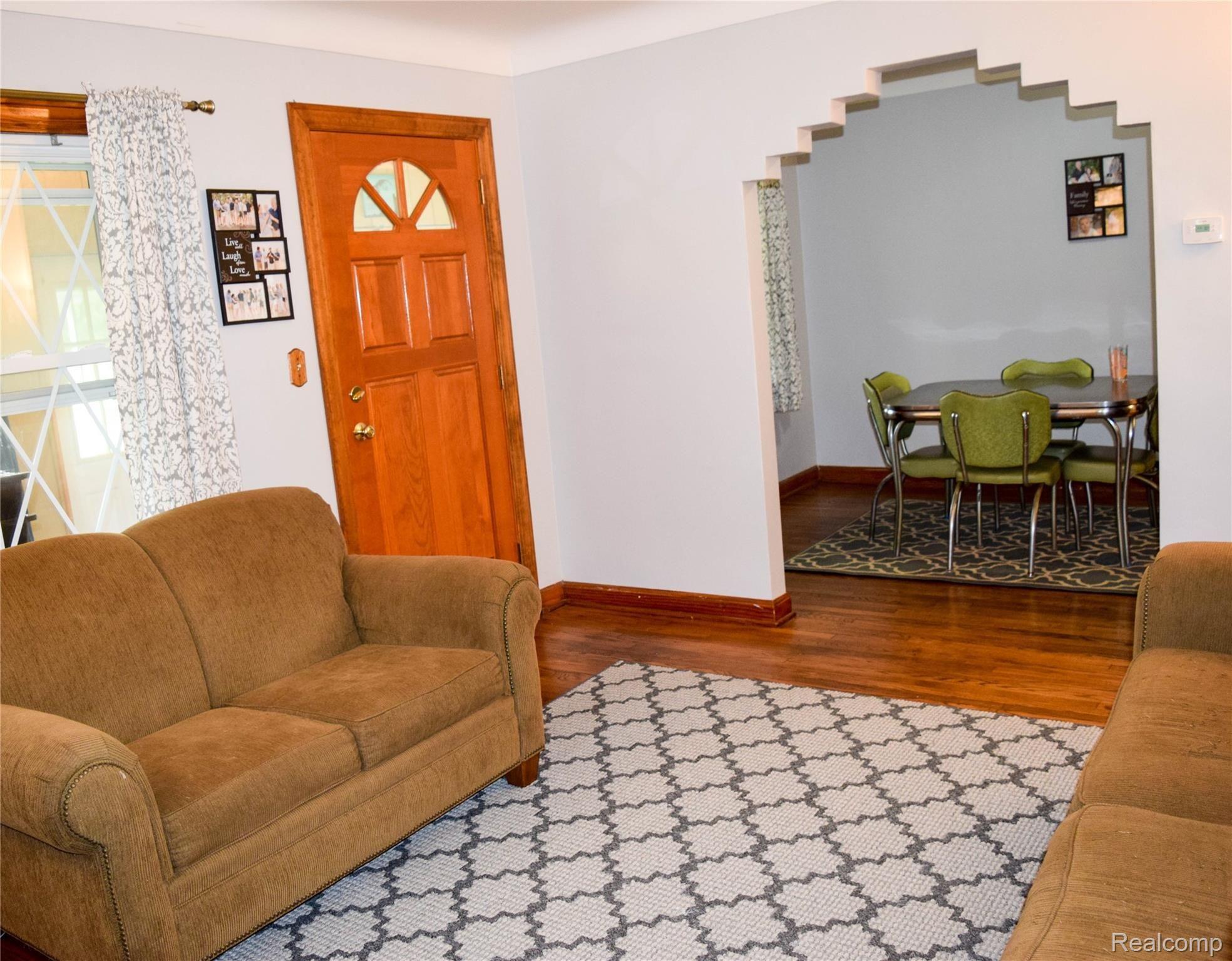 6868 Ball Road Romulus, MI 48174 - Photo 14 of 43 DSC_0058.jpg