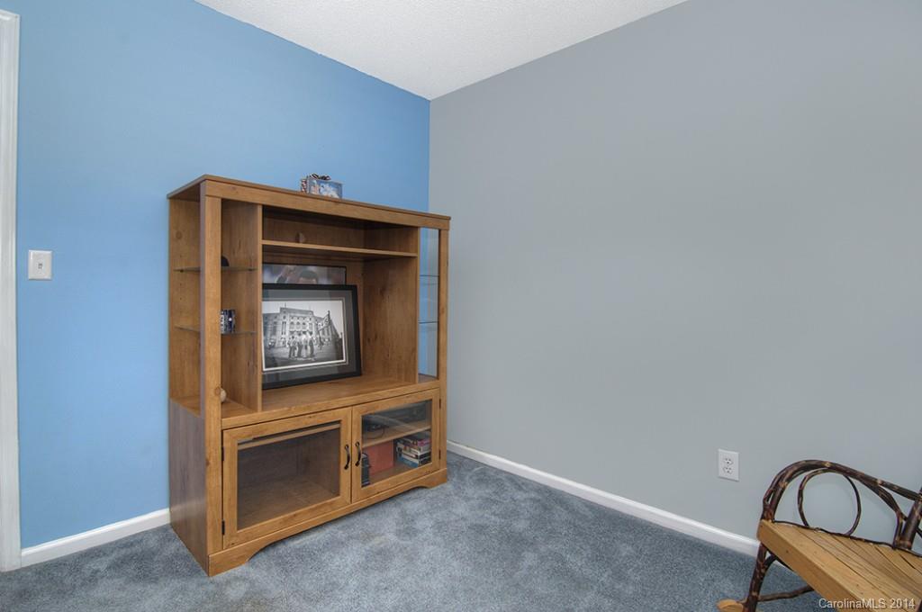 10013 Dunfries Road Matthews, NC 28105 - Photo 15 of 24 Gallery Image 15