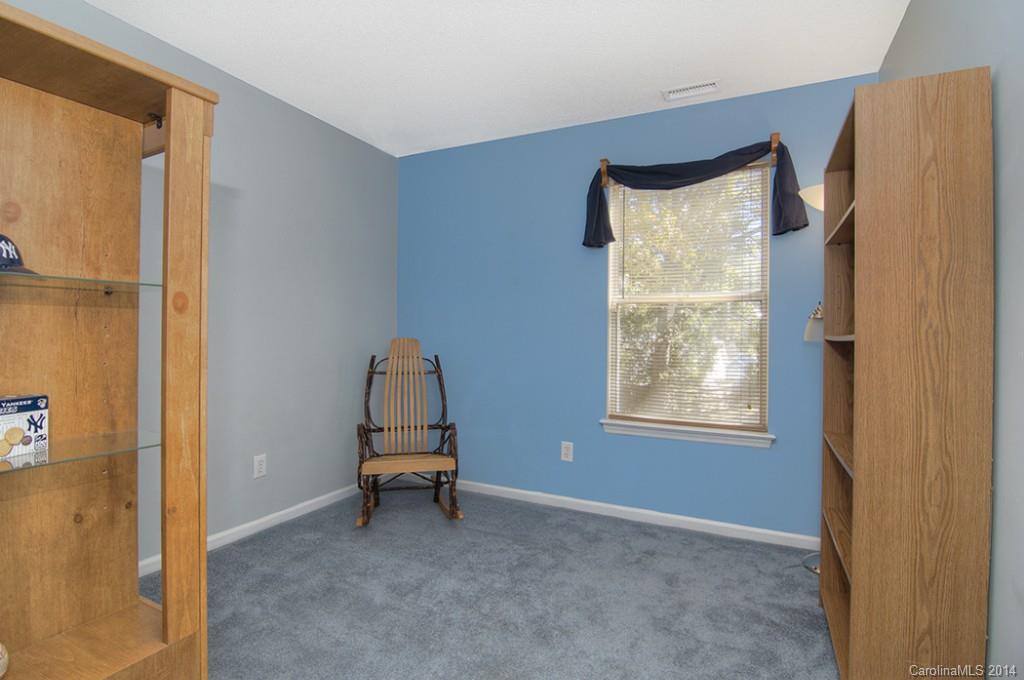 10013 Dunfries Road Matthews, NC 28105 - Photo 16 of 24 Gallery Image 16
