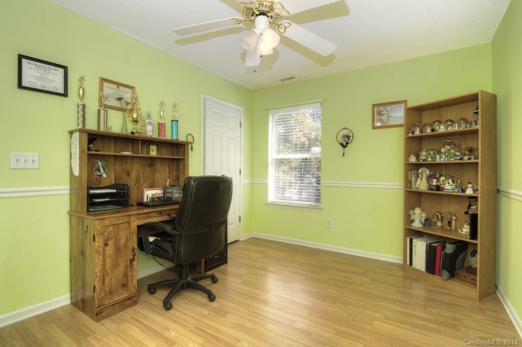 10013 Dunfries Road Matthews, NC 28105 - Photo 18 of 24 Gallery Image 18