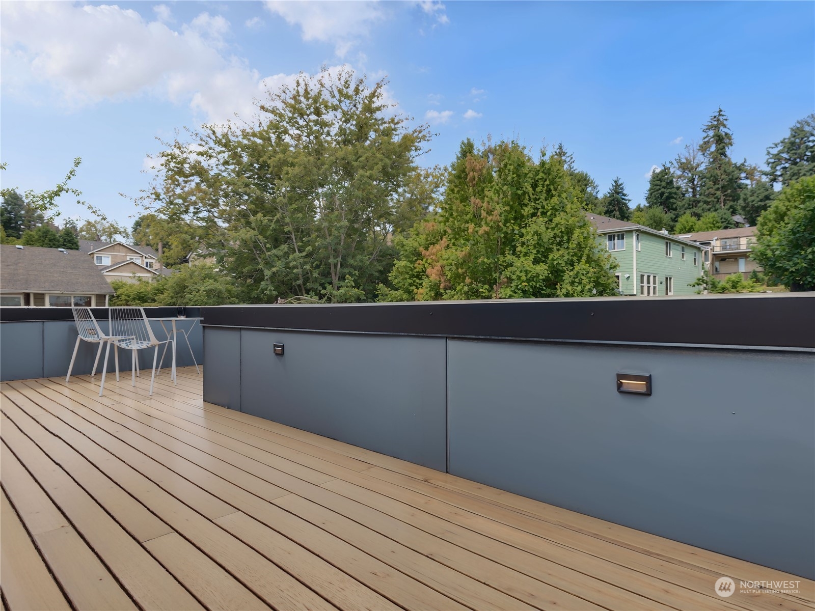 407 Southwest Thistle Street Seattle, WA 98106 - Photo 37 of 40 a view of a terrace