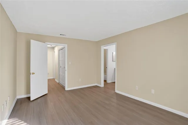 $1,895 | 8740 Roswell Road, Unit 9C, Atlanta, GA 30350