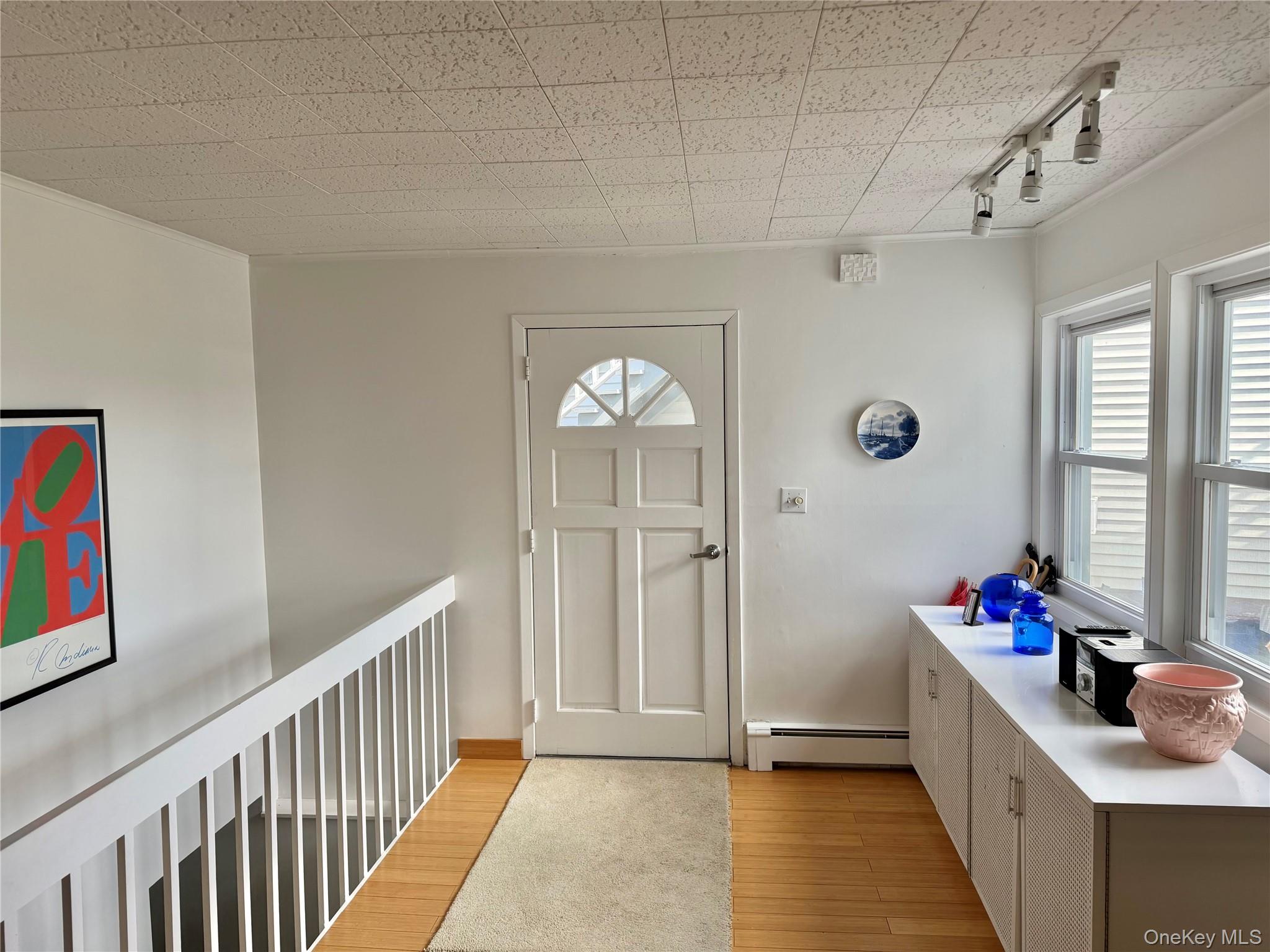 35 Library Avenue, Unit 3I Westhampton Beach, NY 11978 - Photo 2 of 11
