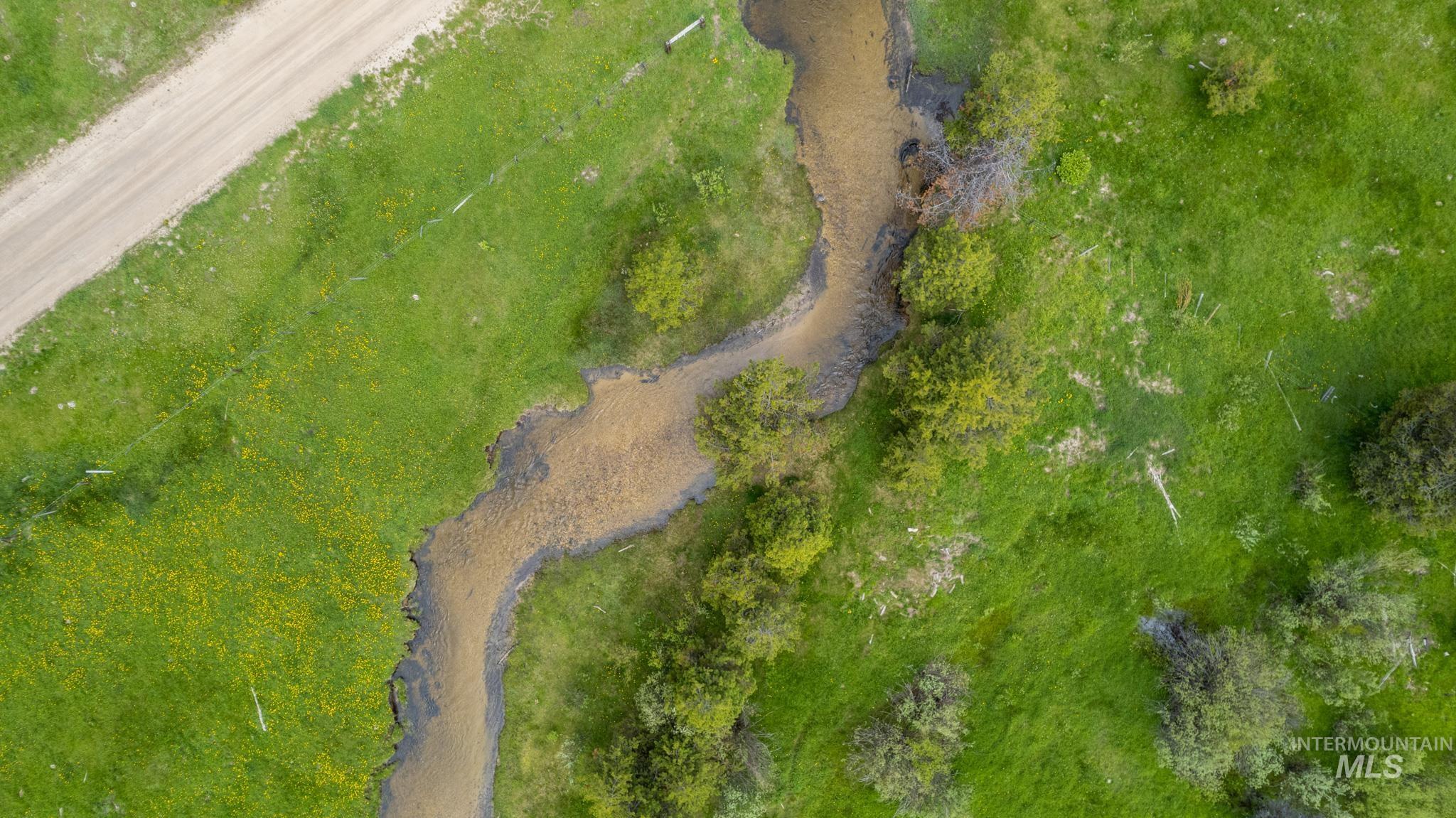 40 Clear Creek Road Cascade, ID 83611 - Photo 3 of 8