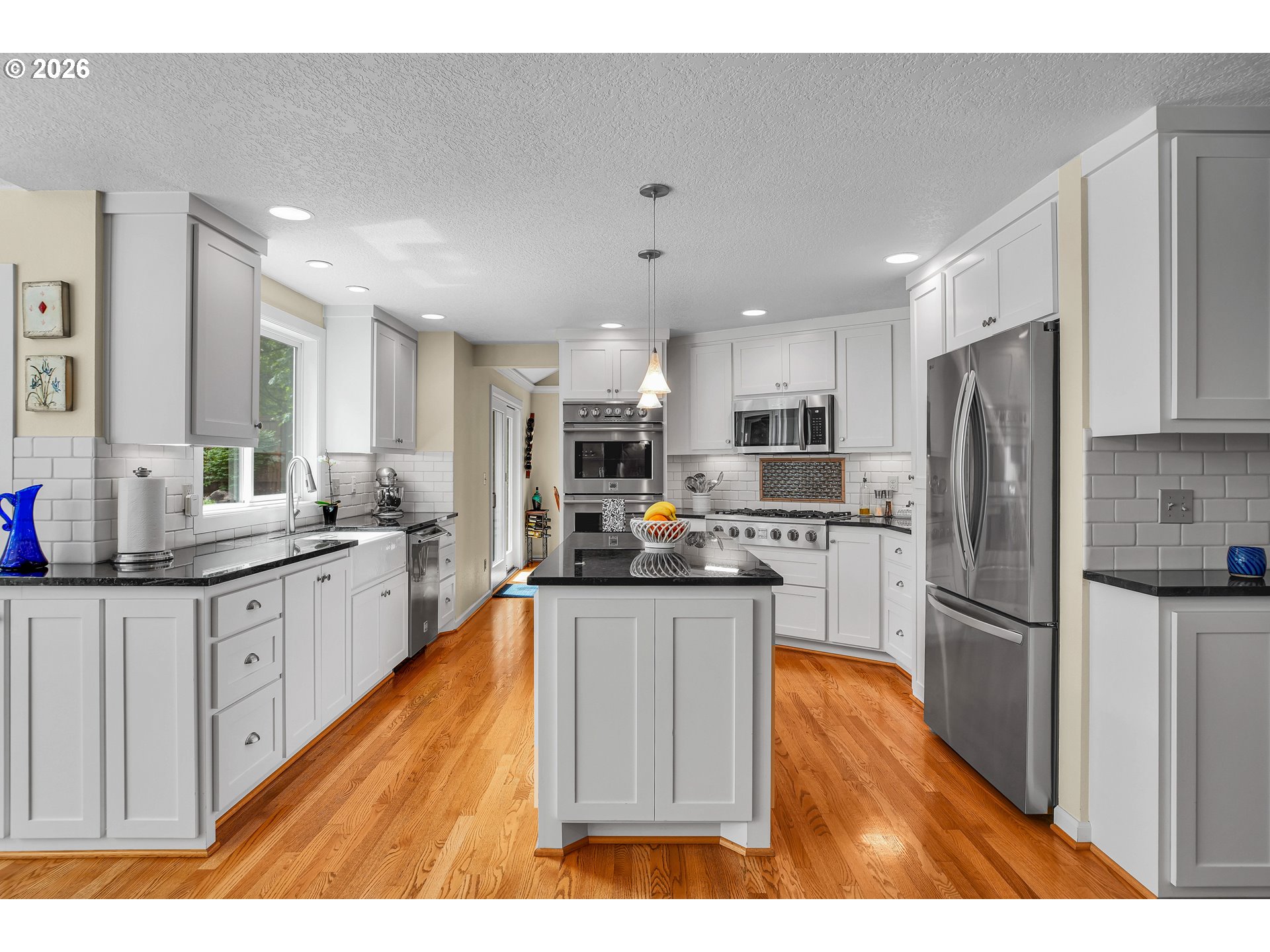 3842 Southwest Coronado Street Portland, OR 97219 - Photo 23 of 48