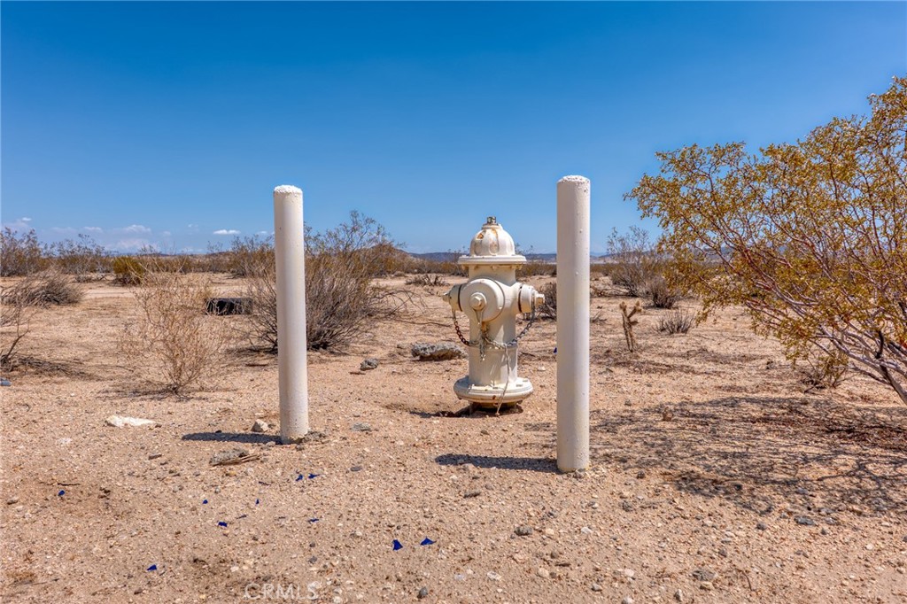 4687 Border Avenue Joshua Tree, CA 92252 - Photo 6 of 42