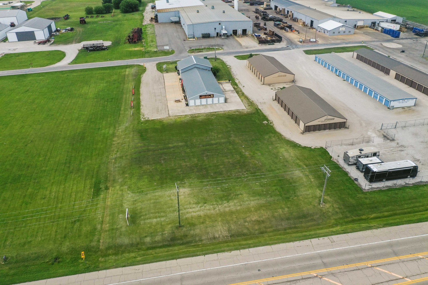 1421 Industrial Park Road Minonk, IL 61760 - Photo 2 of 41