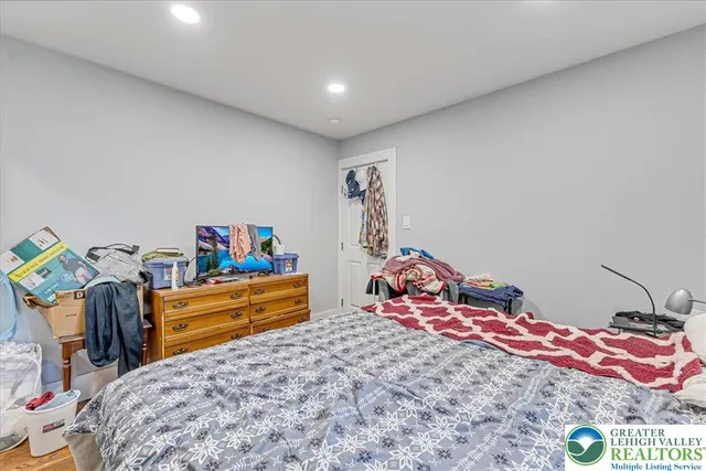 $289,400 | 15 Elm Street, East Stroudsburg, PA 18301