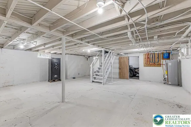 $289,400 | 15 Elm Street, East Stroudsburg, PA 18301