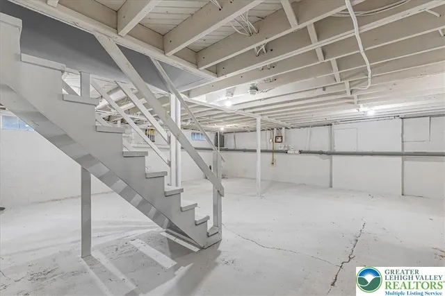 $289,400 | 15 Elm Street, East Stroudsburg, PA 18301