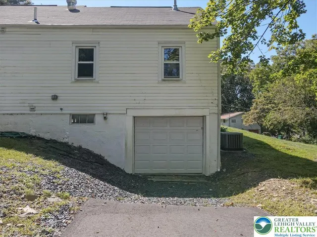 $289,400 | 15 Elm Street, East Stroudsburg, PA 18301