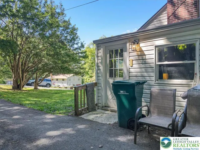 $289,400 | 15 Elm Street, East Stroudsburg, PA 18301