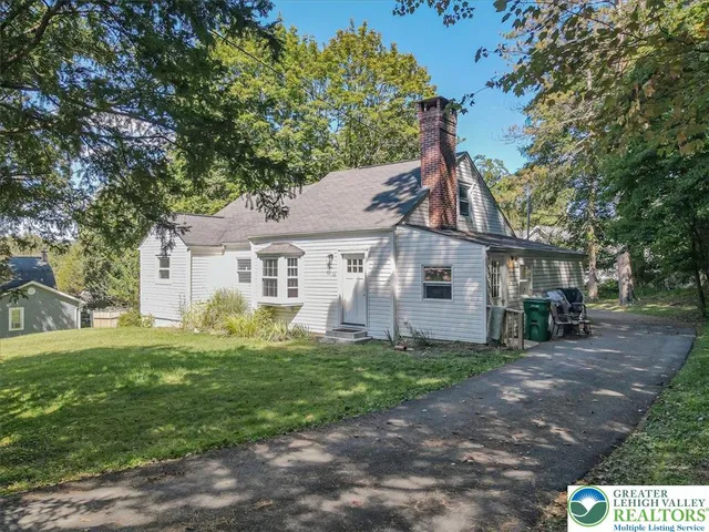 $289,400 | 15 Elm Street, East Stroudsburg, PA 18301